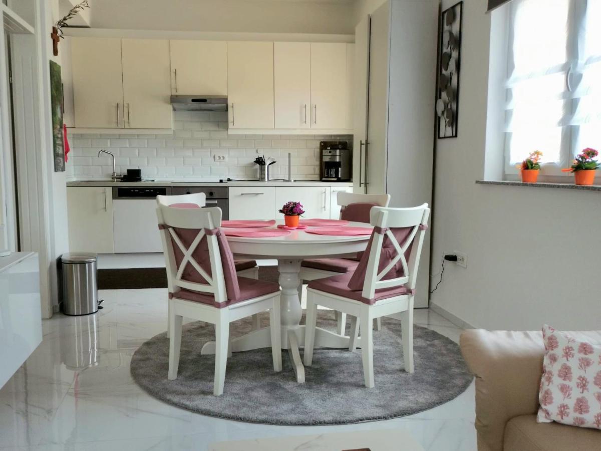 Apartment Grazia Pula Luaran gambar